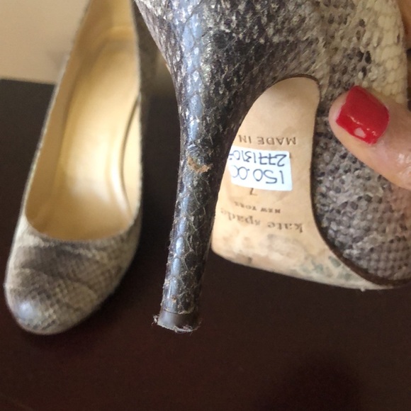 Shoes - Picture 2 of 5